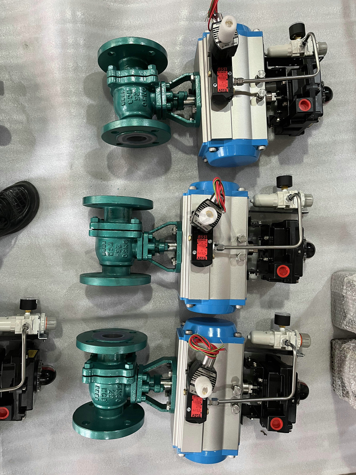 气动衬氟球阀99